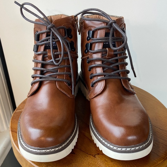 Men’s MADDEN Brown Leather Ankle Boots - Picture 2 of 9